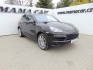 Porsche Cayenne 3.0D ČR 1MAJ SERVISNÍ KNIHA