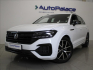Volkswagen Touareg 3,0 TDi 210kW R-Line 56tkm. ČR