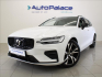 Volvo V60 2,0 B4 PLUS Dark 8880km! ČR